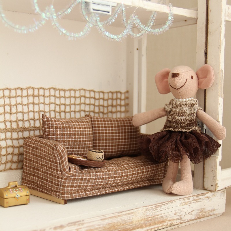 Vintage Miniature Sofa Plaid F - Model Kit Vintage recension och pris