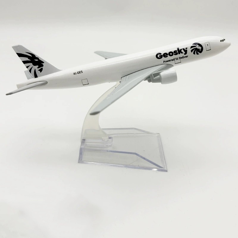 16cm Georgia B767 Toy Airplane - Model Kit Airplane recension och pris