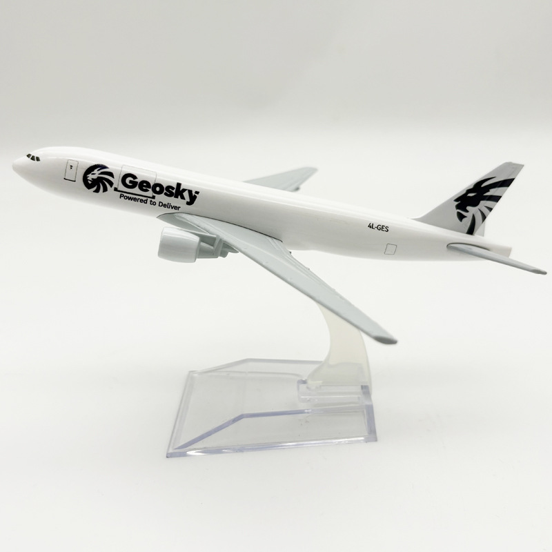 16cm Georgia B767 Toy Airplane - Model Kit Airplane recension och pris