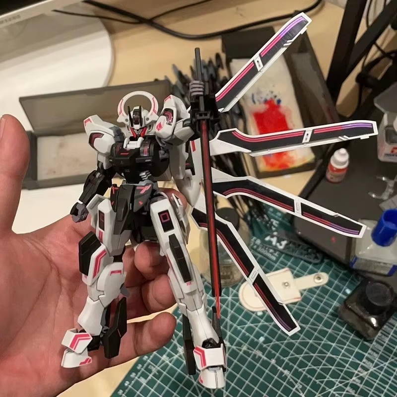 HG 1/144 Schwarzette The Witch - Model Kit Mecha Girl recension och pris