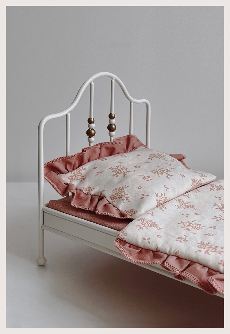 Aizulhomey Dollhouse Furniture - Model Kit Vintage recension och pris